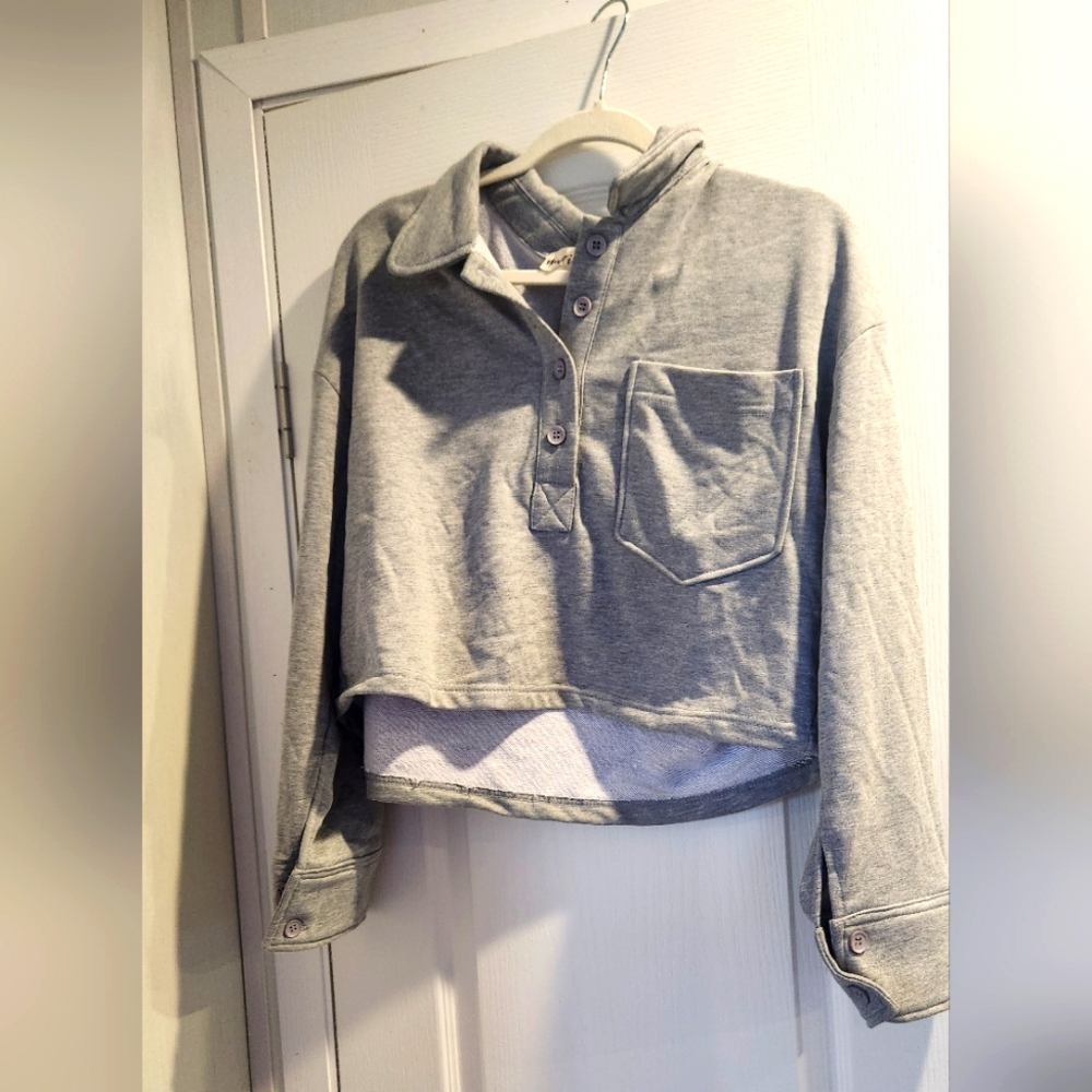 New In Womens long sleeve shirt size L BNWT